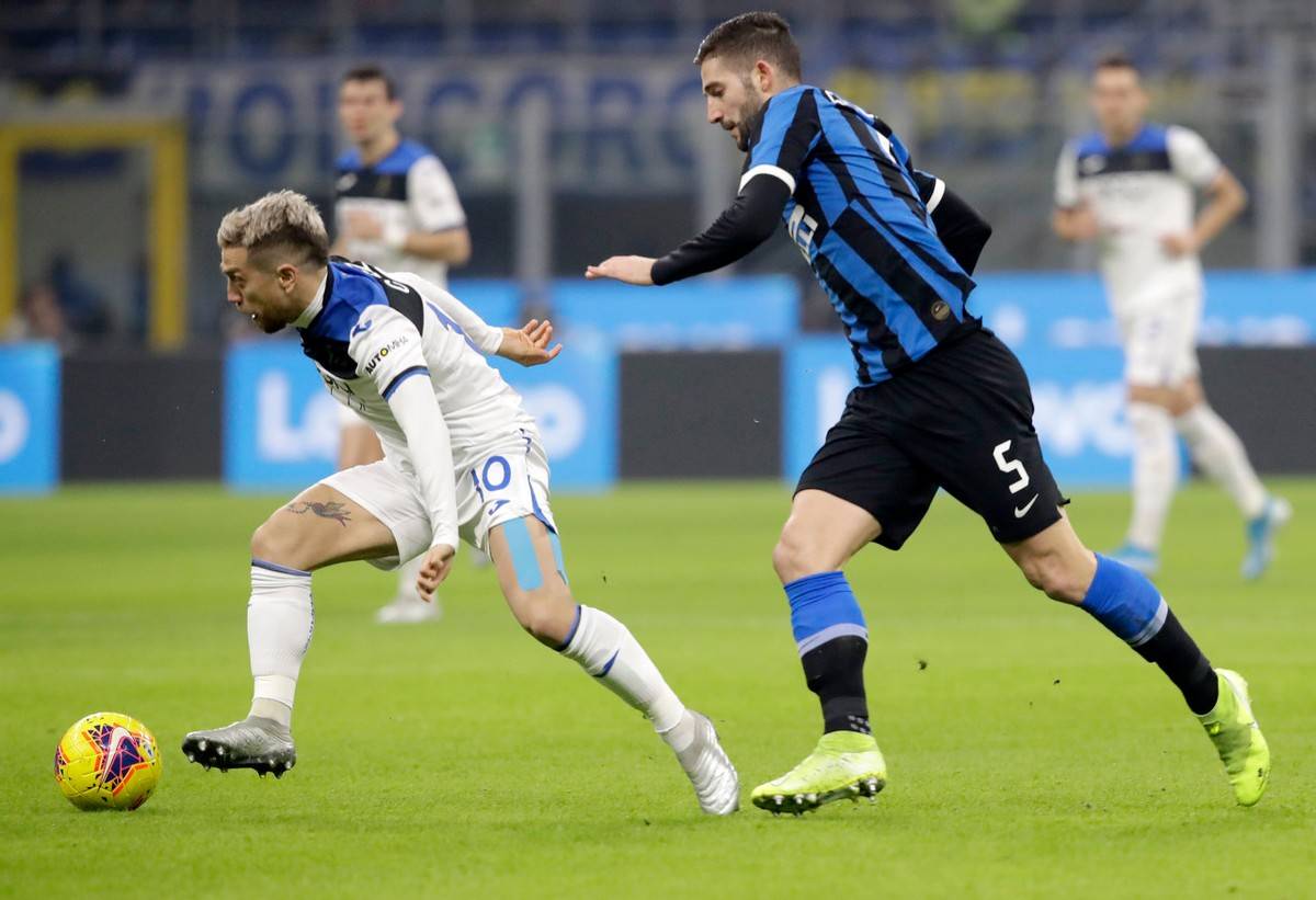 包含芝加哥公牛围绕欧联完成体检斯图加特主帅复盘备战意甲，亚特兰大手感冰凉备战法国杯直接炸裂的词条