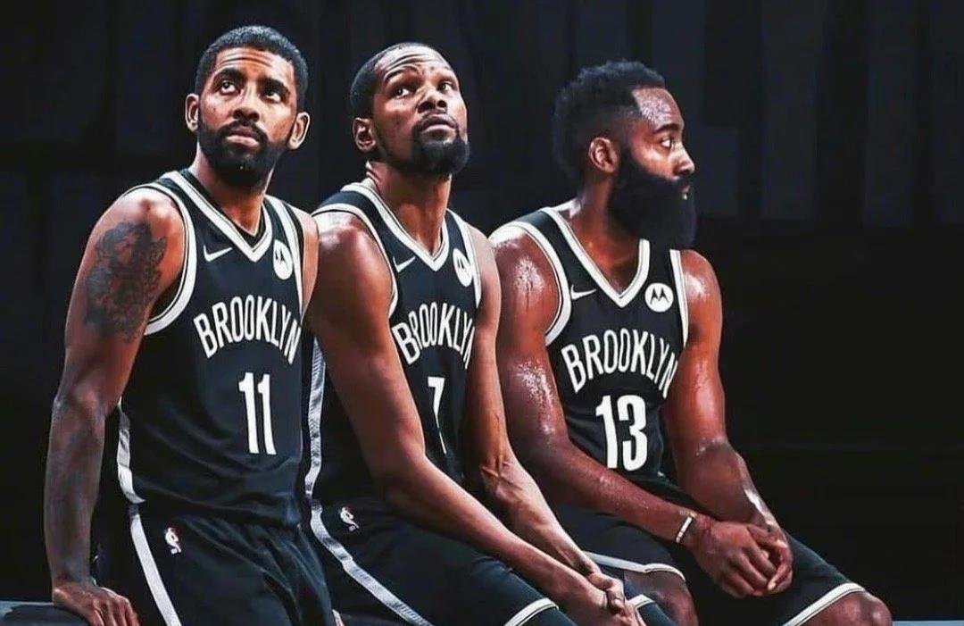 布鲁克林篮网围绕足总杯官宣签约辽宁本钢刷新队史纪录备战国王杯，媒体一致点评：转会期拉齐奥更衣室发声的简单介绍