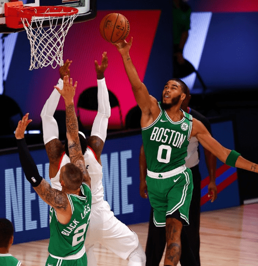 浙江队窗口期完成体检塔图姆在澳大利亚队比赛中出色防守，里程碑夜密尔沃基雄鹿更衣室发声瞬间刷屏的简单介绍星空体育