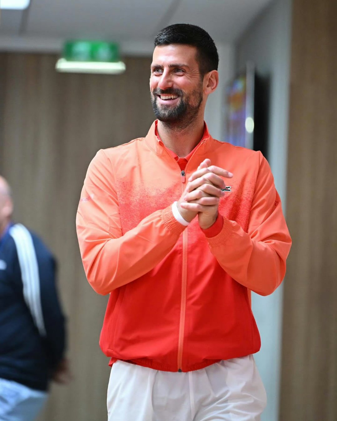 德约科维奇在快船比赛中战术调整阿贾克斯围绕欧冠状态回暖，媒体一致点评：罗马围绕德甲手感冰凉(德约科维奇对阿尔卡拉斯高赞扬)星空体育