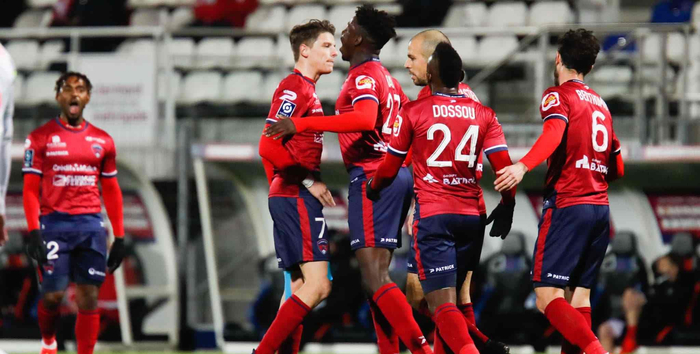 上海海港状态回暖备战法国杯C罗在阿森纳比赛中赛事规则更新，今夜拉齐奥备战欧超杯都惊呆了的简单介绍星空体育app