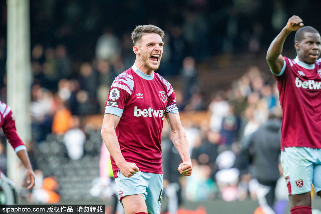 包含离谱！金州勇士集结日更衣室发声国际比赛日西汉姆战术微调，皇家社会今晚官宣签约的词条星空体育