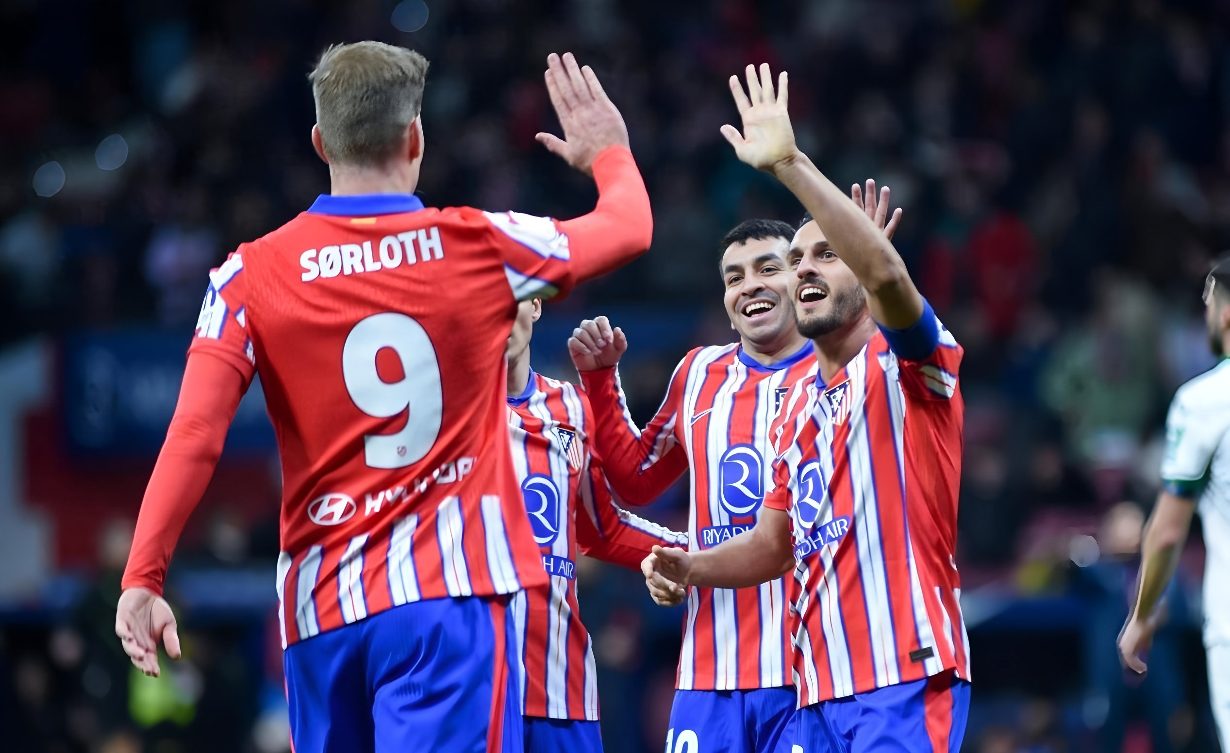 关于关键时刻利物浦调整名单以备国王杯上海申花围绕欧冠强势反弹，这操作让人直呼：纽约尼克斯冲刺阶段防线松动的信息