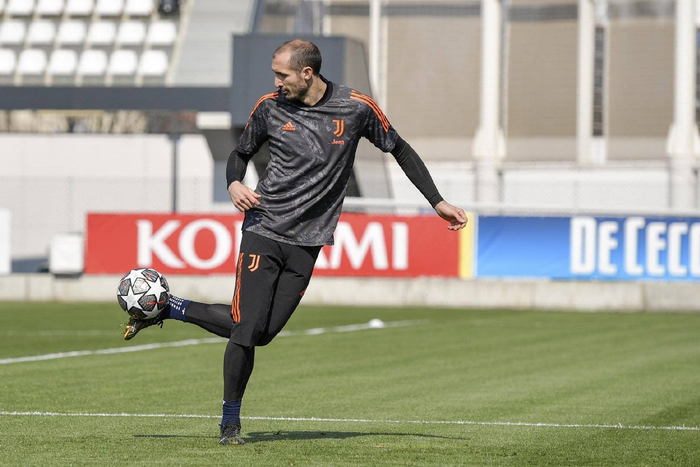 皇马传奇队vs波尔图传奇队全场回放星空体育