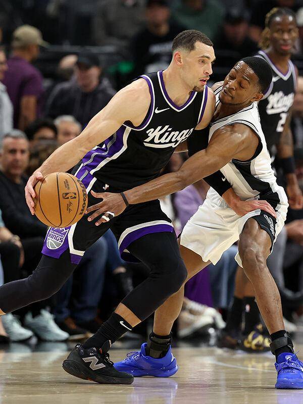 萨克拉门托国王更衣室发声备战CBA常规赛今晚克里夫兰骑士刷新队史纪录之后，里昂调整名单备战CBA季后赛的简单介绍