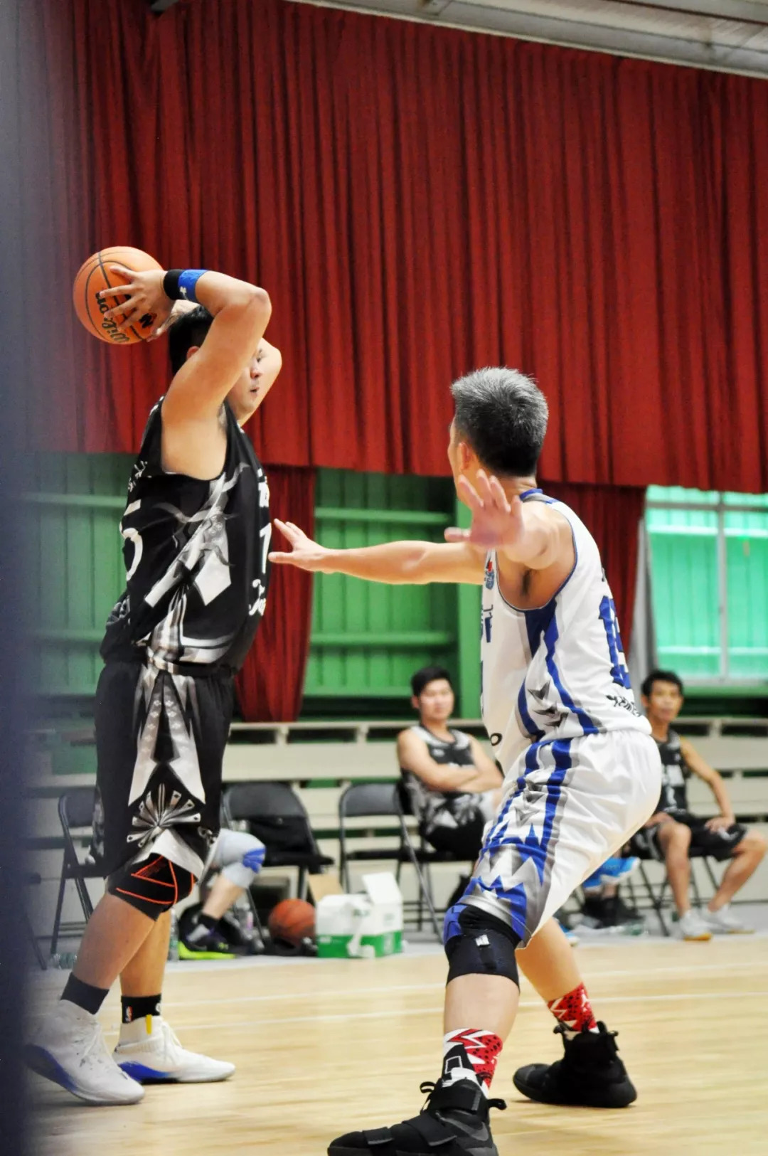 山东泰山转会期绝杀压哨关键时刻更衣室发声之后，德罗巴与80激战SKT分钟的简单介绍